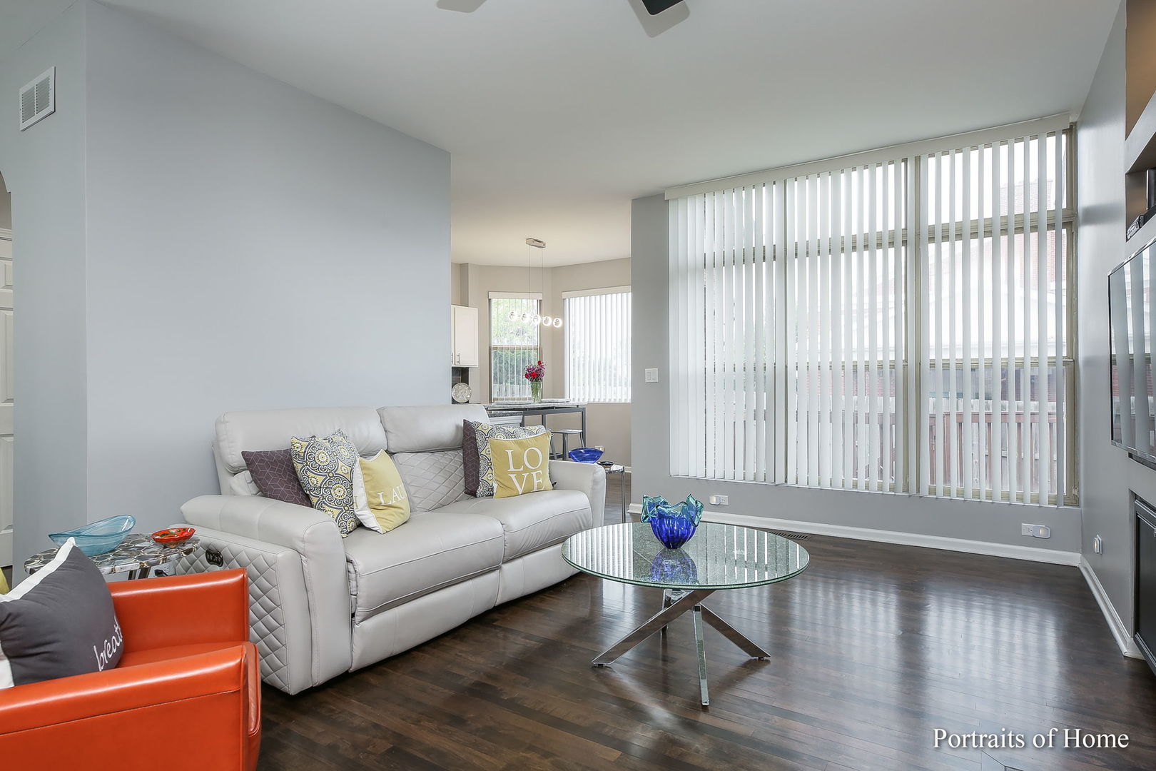 757 St Johns Place Addison, IL 60101 - Photo 6 of 26 Gallery Image 6