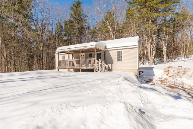 $2,600 | 661 South Road, Ashby, MA 01431