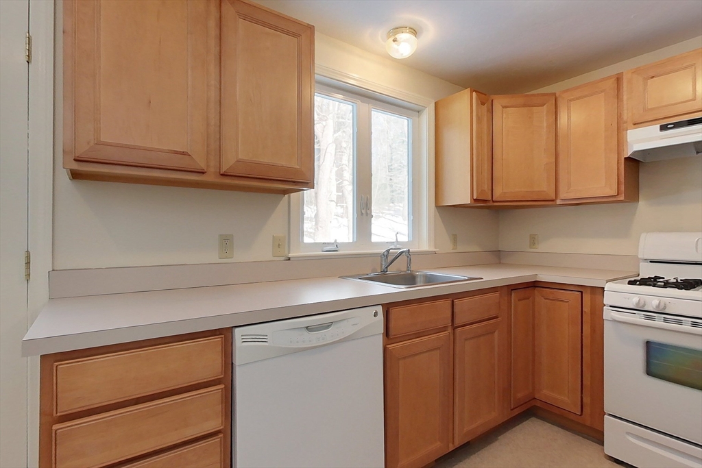 661 South Road Ashby, MA 01431 - Photo 3 of 25