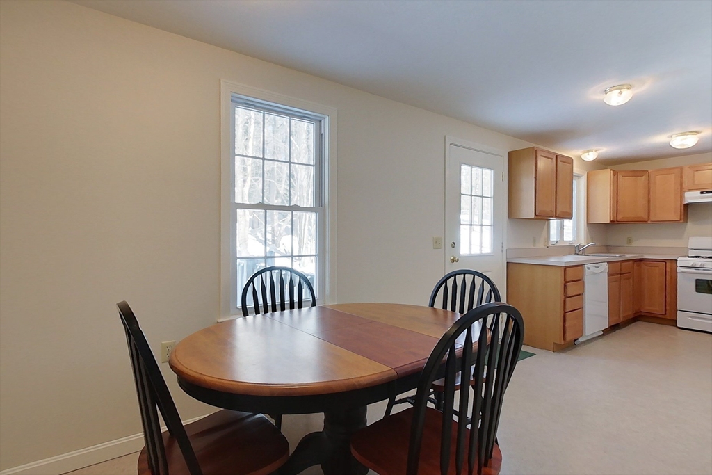 661 South Road Ashby, MA 01431 - Photo 7 of 25
