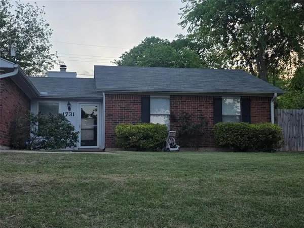 $1,895 | 1731 Cliffcrest Drive, Duncanville, TX 75137