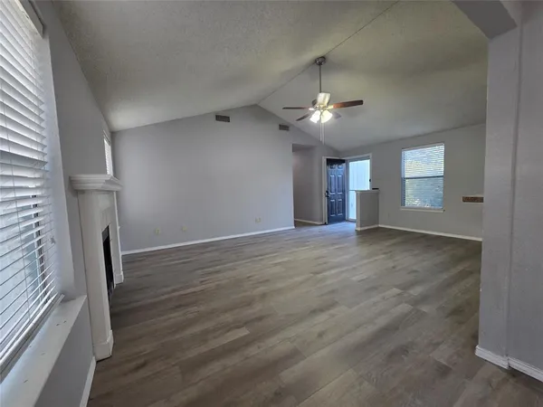 $1,895 | 1731 Cliffcrest Drive, Duncanville, TX 75137