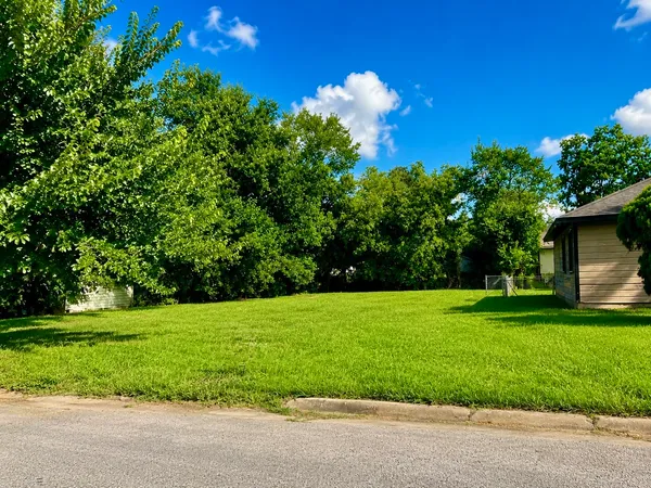 $99,000 | 5930 Southlark Street, Houston, TX 77033