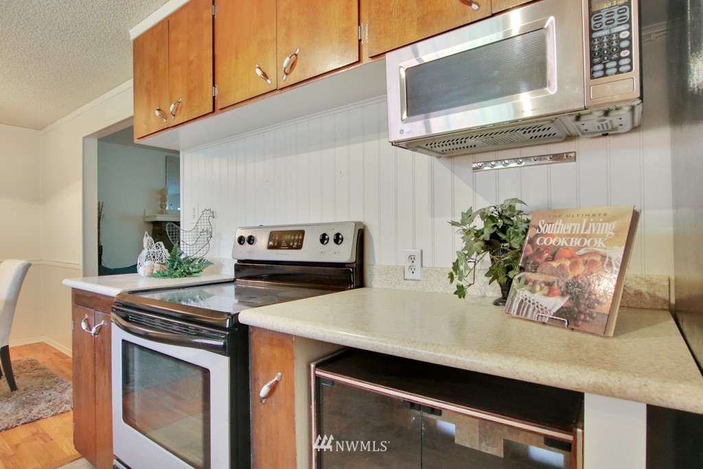 14716 180th Avenue Southeast Renton, WA 98059 - Photo 8 of 23