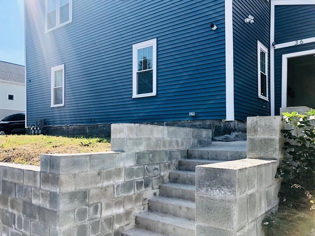 36 Merrick Street, Unit 2 Worcester, MA 01609 - Photo 3 of 18 Gallery Image 3