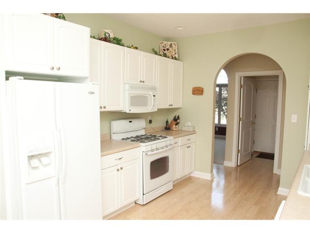 1635 Connemara Road Indianapolis, IN 46217 - Photo 9 of 20 Gallery Image 9