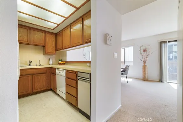 $785,000 | 1137 North Maryland Avenue, Unit 5, Glendale, CA 91207