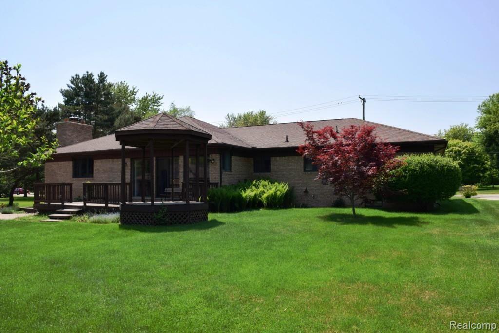50050 Sass Road New Baltimore, MI 48047 - Photo 3 of 32 3 rear exterior.jpg