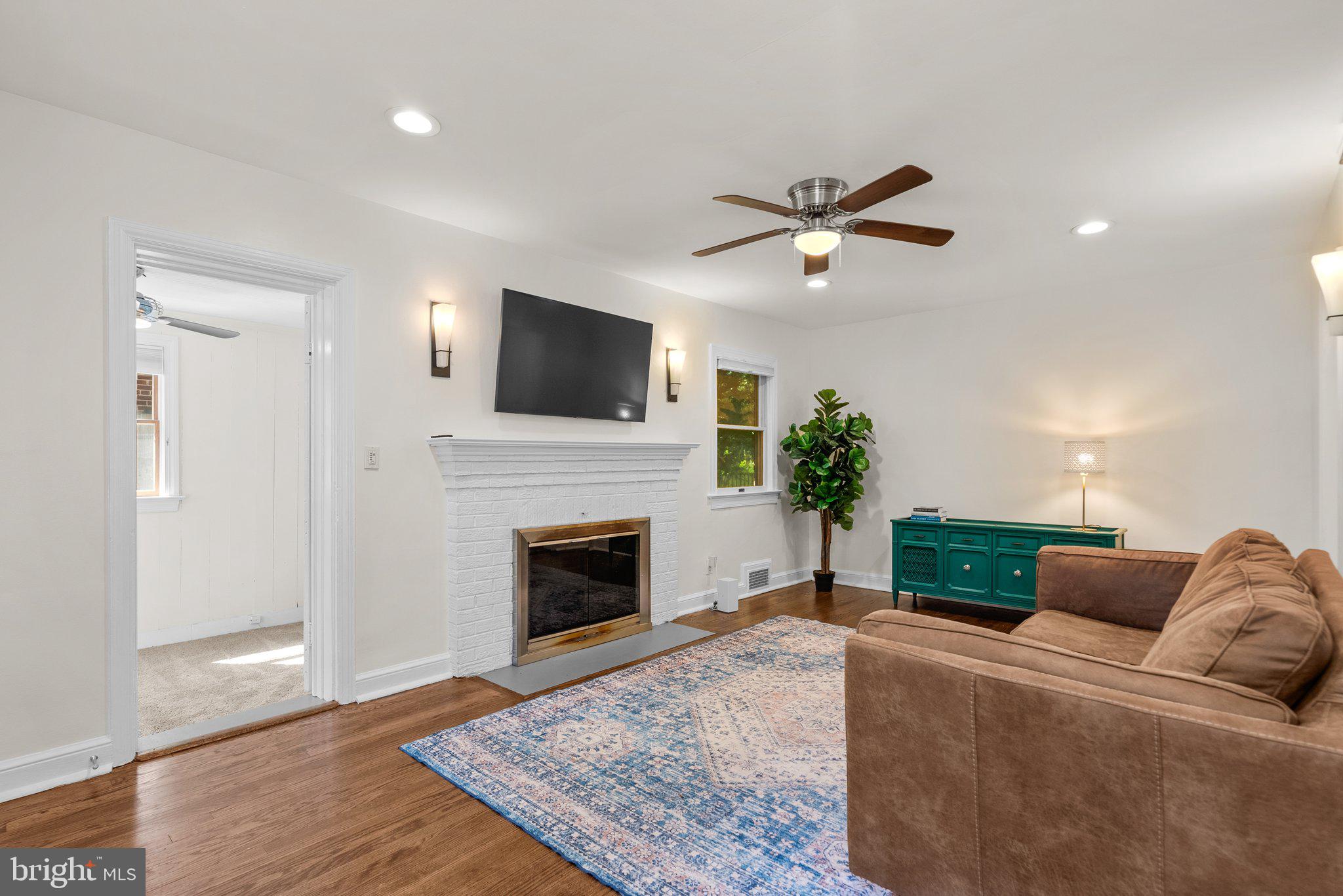 9114 Providence Avenue Silver Spring, MD 20901 - Photo 4 of 24 Gallery Image 4