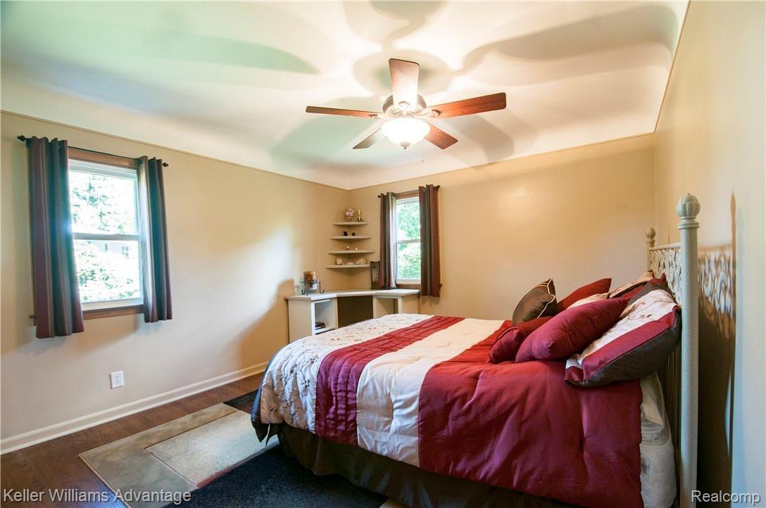 26508 Farmington Road Farmington, MI 48334 - Photo 23 of 45 Farmington Rd._26508_Bedroom2_001