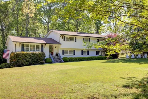 $889,000 | 3519 Sunderland Way Northeast, Brookhaven, GA 30319