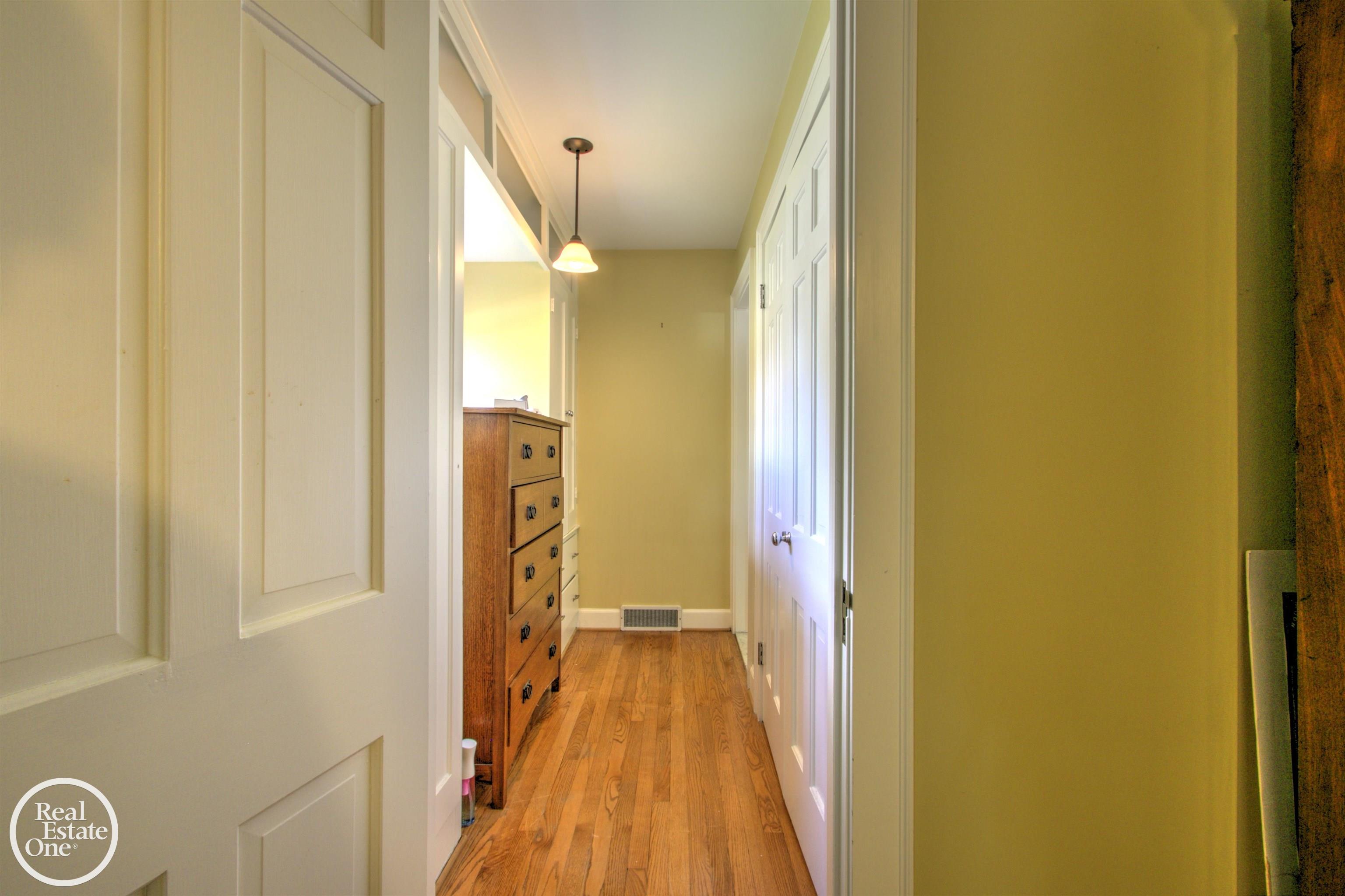 203 Ridge Road Grosse Pointe Farms, MI 48236 - Photo 28 of 51