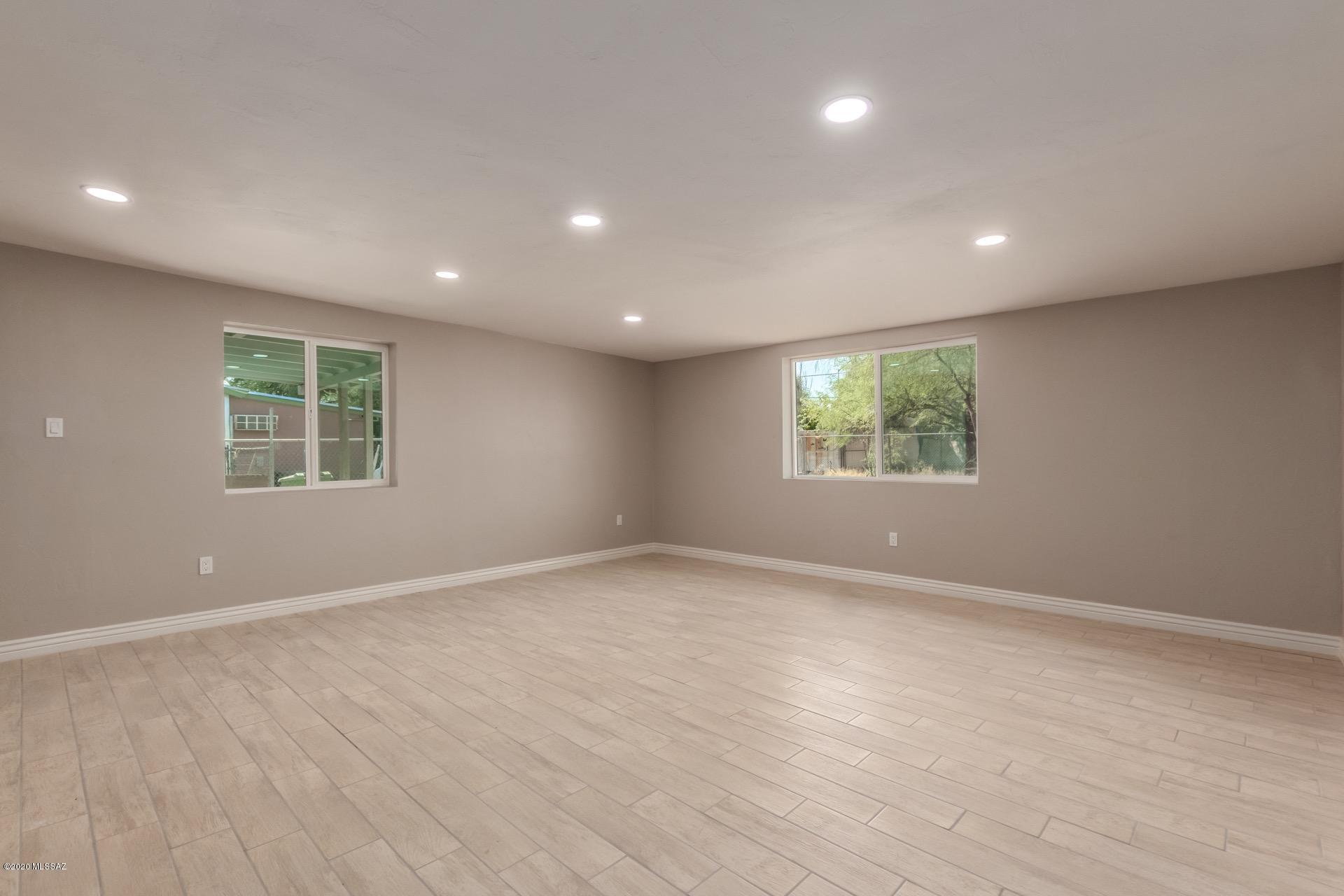 3624 San Rafael Place Tucson, AZ 85713 - Photo 10 of 27