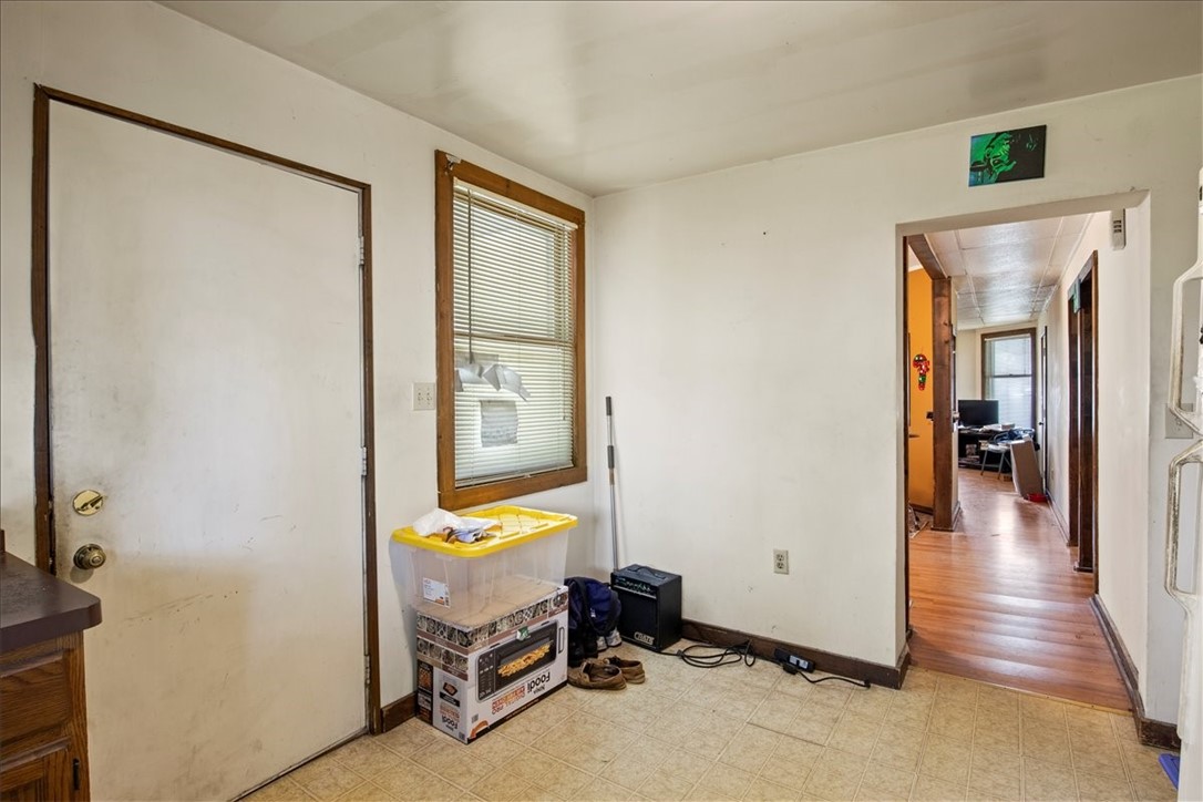 262 Pearl Street Rochester, NY 14607 - Photo 18 of 35