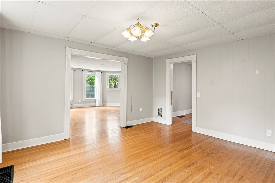 262 Pearl Street Rochester, NY 14607 - Photo 25 of 35