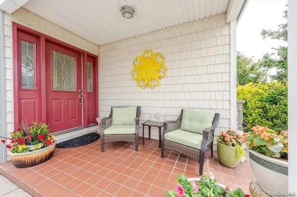 $4,200 | 541 East Park Avenue, Unit MAIN, Long Beach, NY 11561