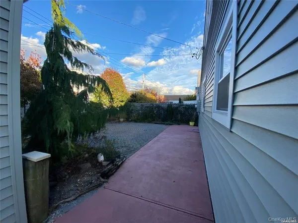$4,200 | 541 East Park Avenue, Unit MAIN, Long Beach, NY 11561