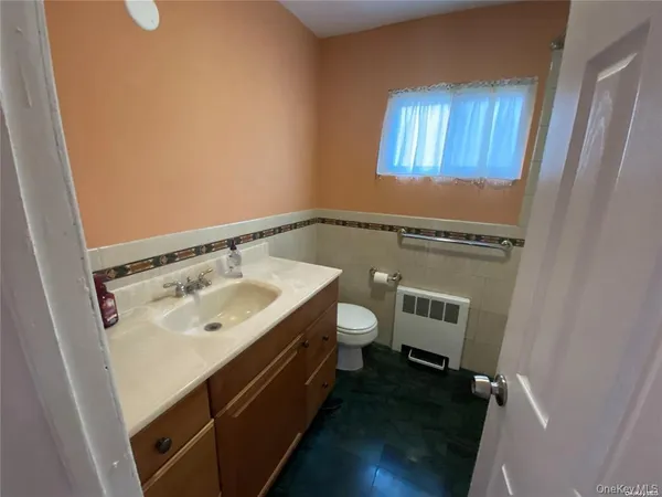 $4,200 | 541 East Park Avenue, Unit MAIN, Long Beach, NY 11561