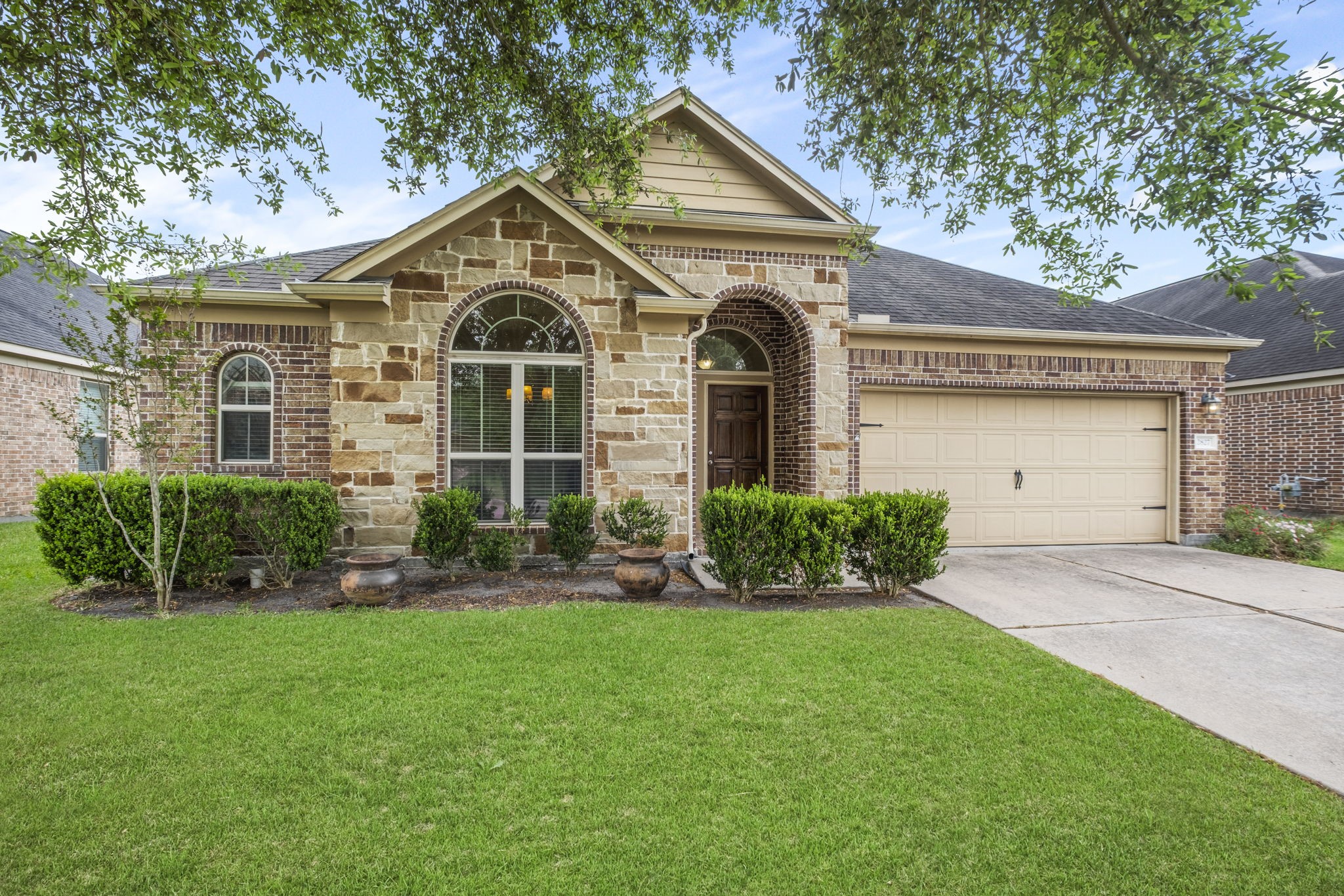 2827 Intrepid Trail Rosenberg, TX 77471 - Photo 1 of 40