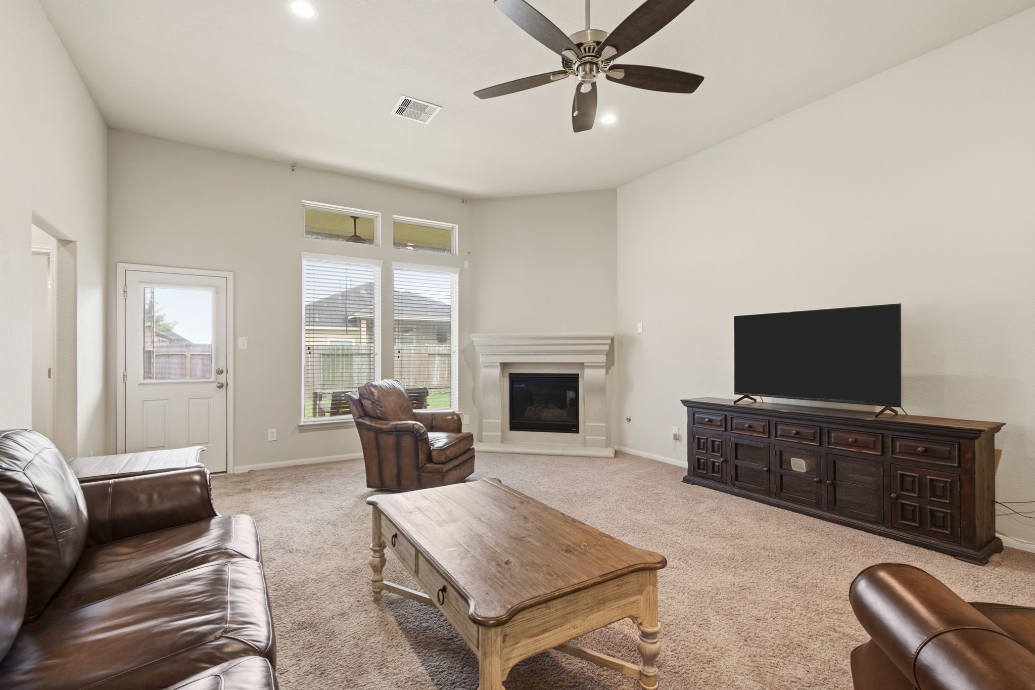 2827 Intrepid Trail Rosenberg, TX 77471 - Photo 11 of 40