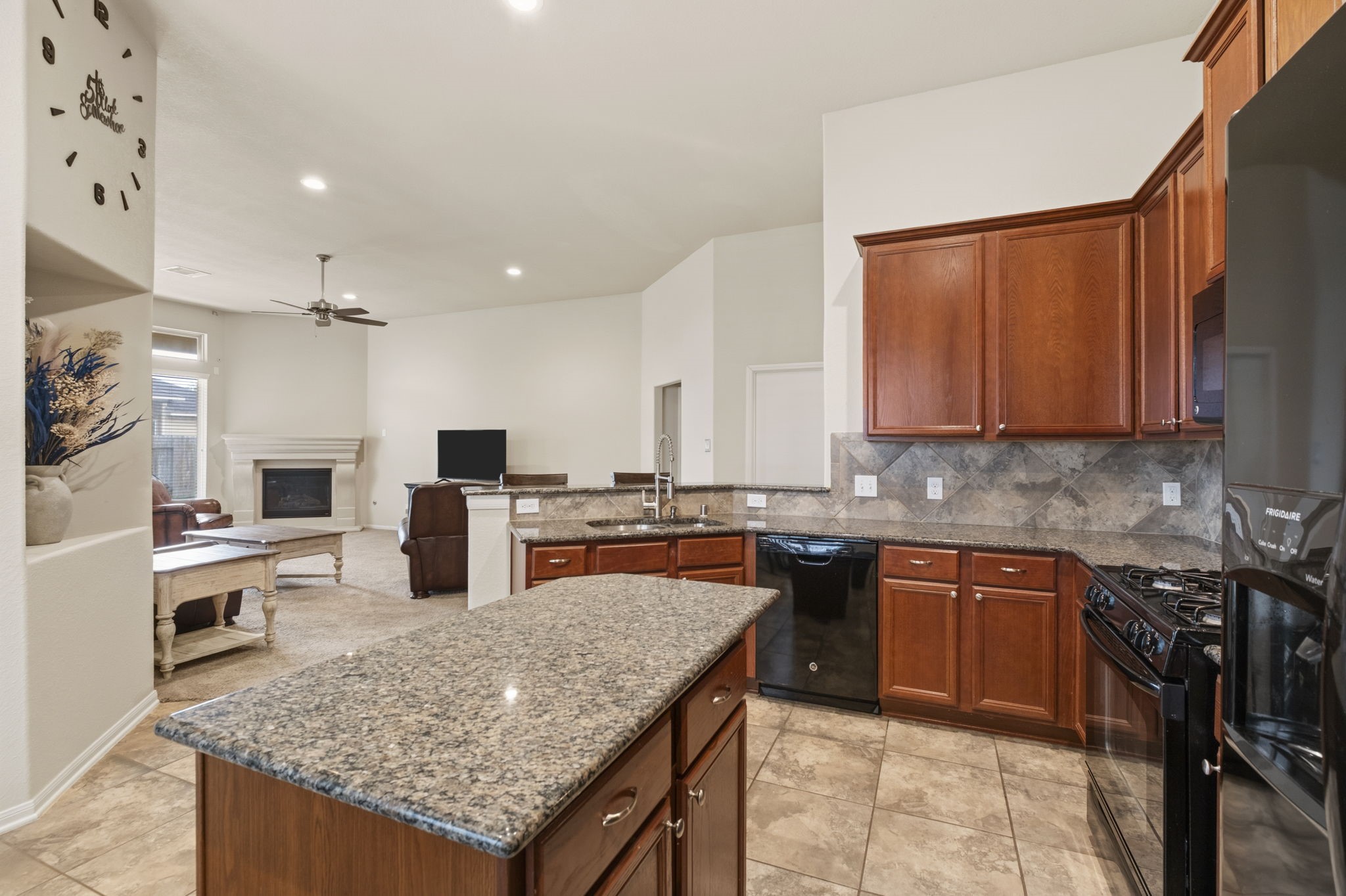 2827 Intrepid Trail Rosenberg, TX 77471 - Photo 13 of 40