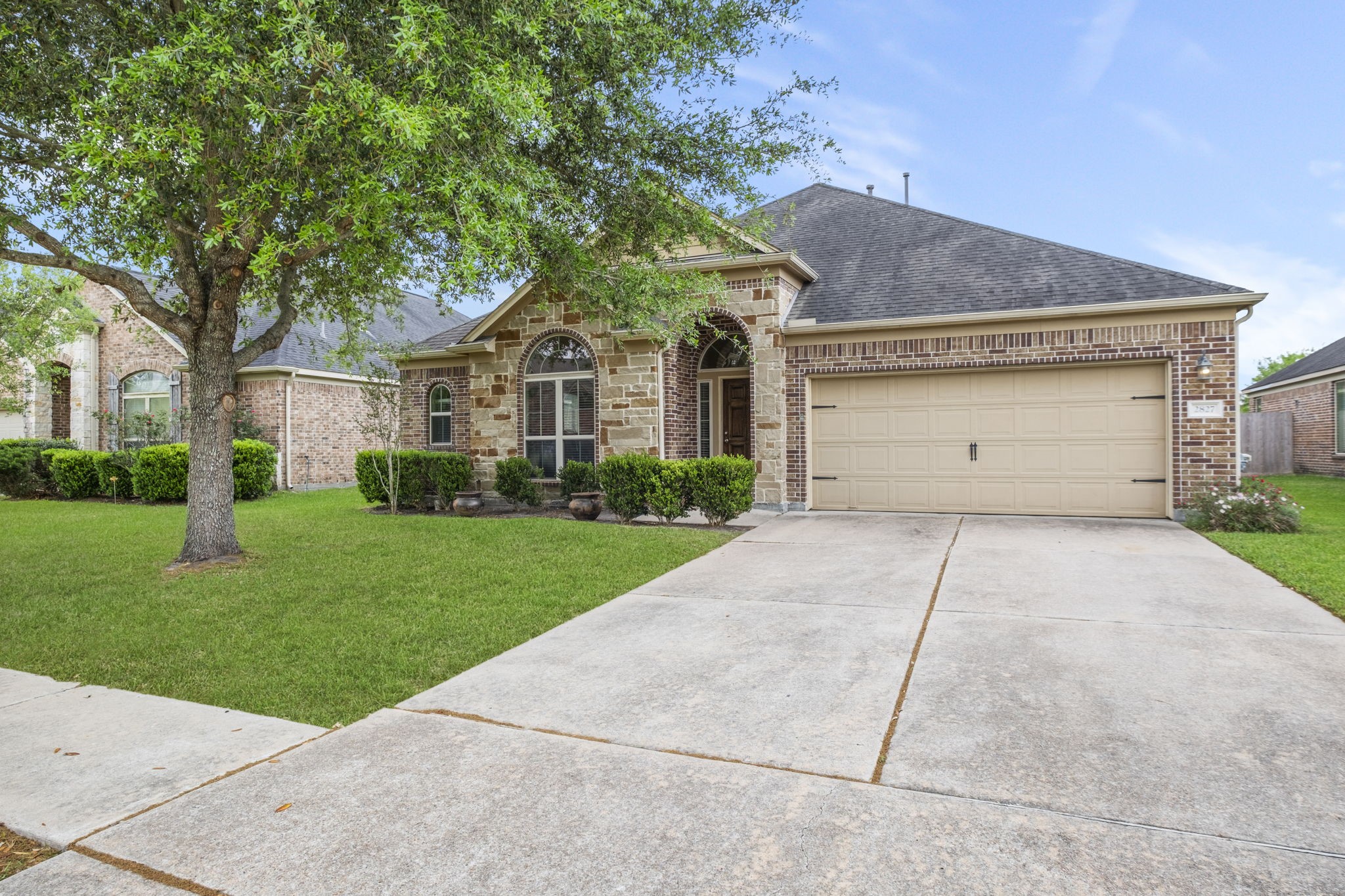2827 Intrepid Trail Rosenberg, TX 77471 - Photo 2 of 40