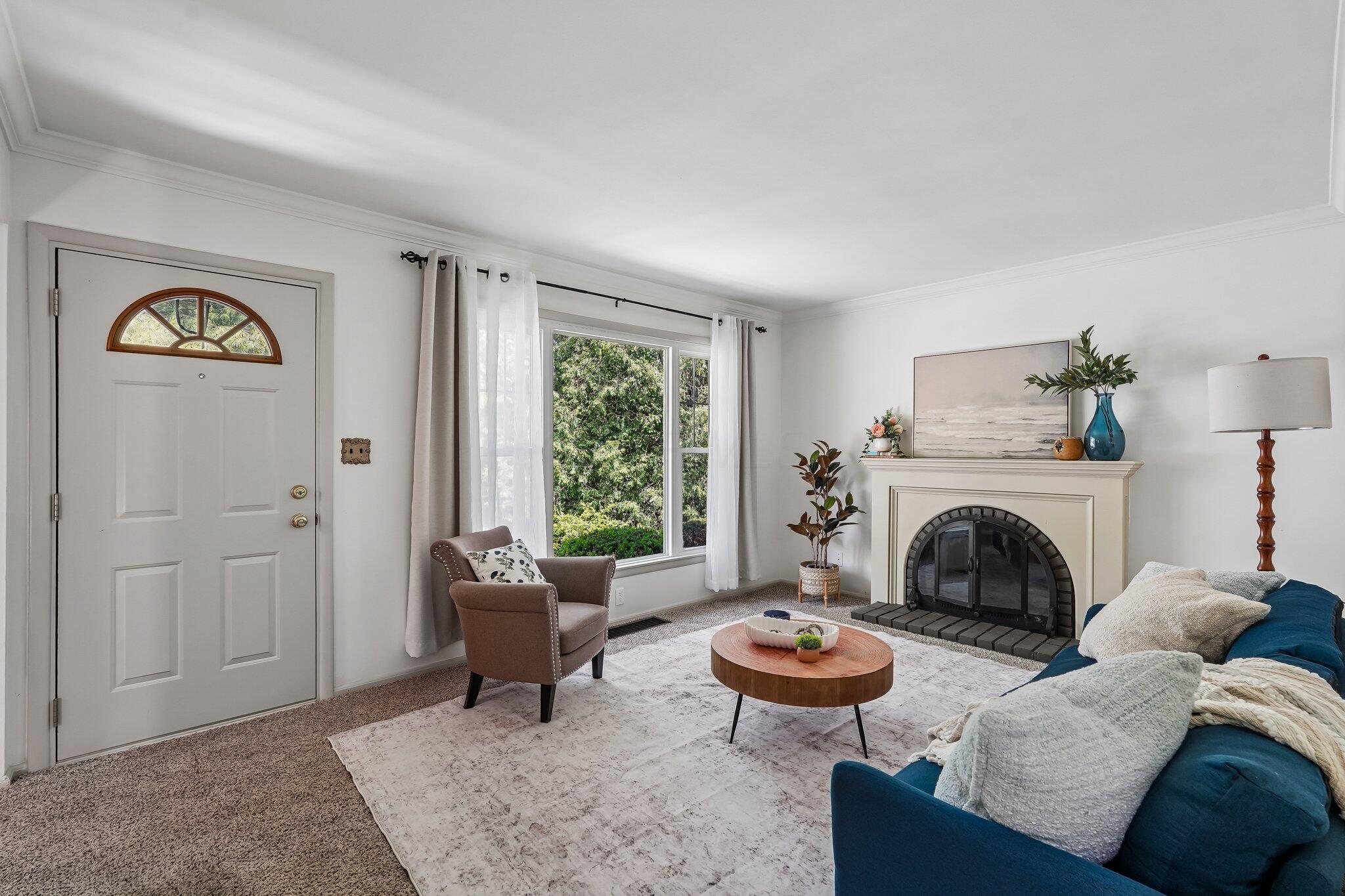 1087 Acton Road Columbus, OH 43224 - Photo 2 of 31 Gallery Image 2