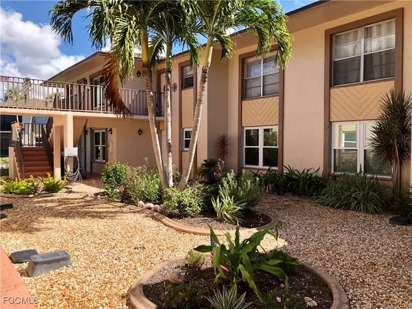 $144,900 | 16881 Davis Road, Unit 214, Fort Myers, FL 33908