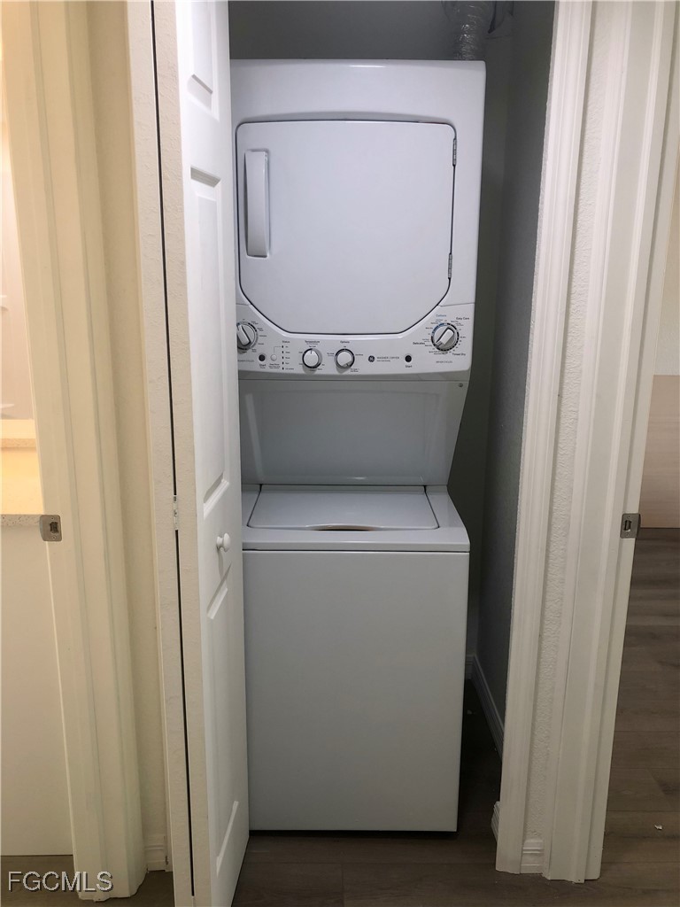 16881 Davis Road, Unit 214 Fort Myers, FL 33908 - Photo 28 of 48