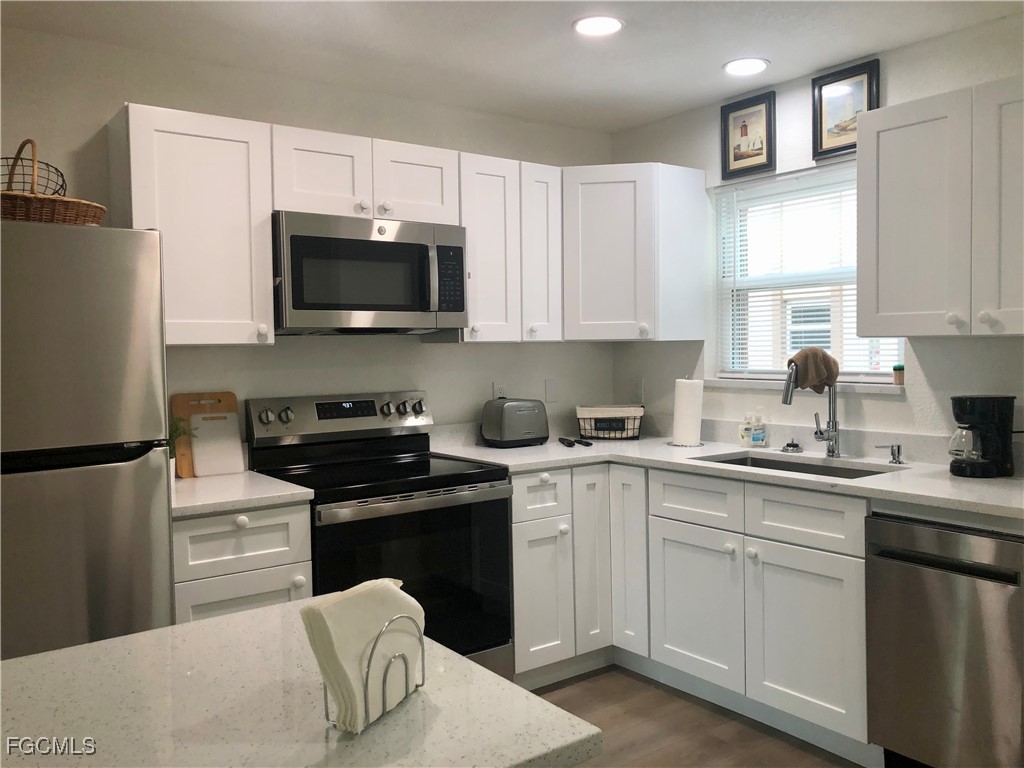 16881 Davis Road, Unit 214 Fort Myers, FL 33908 - Photo 6 of 48