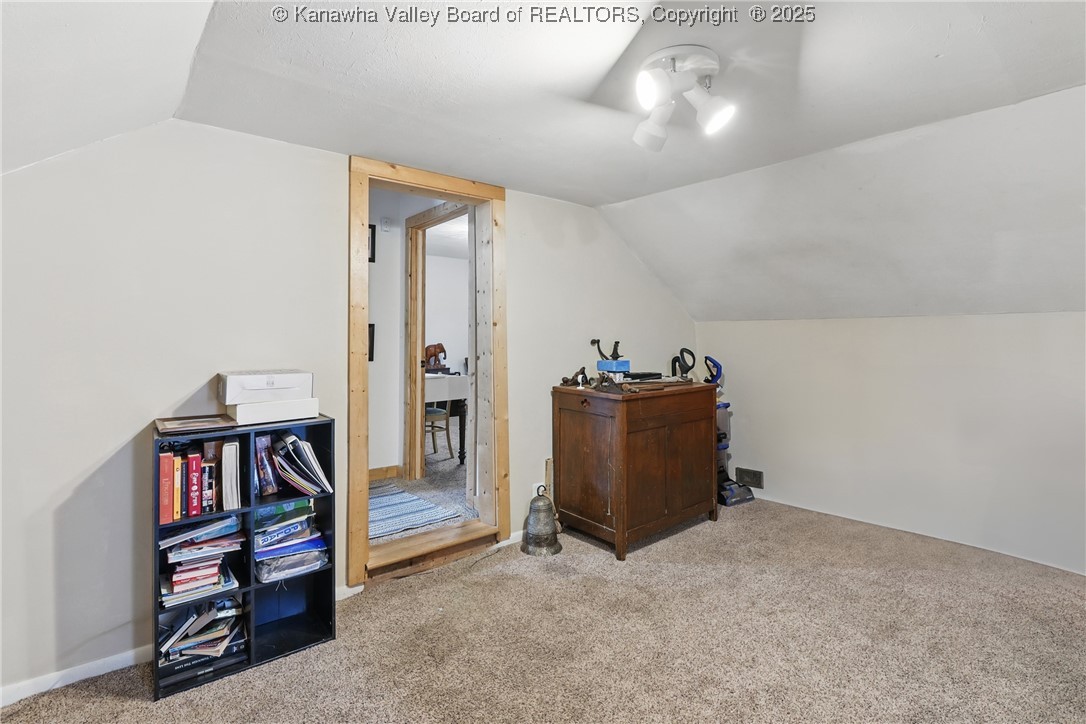 223 Easter Road Nitro, WV 25143 - Photo 33 of 45 Gallery Image 33