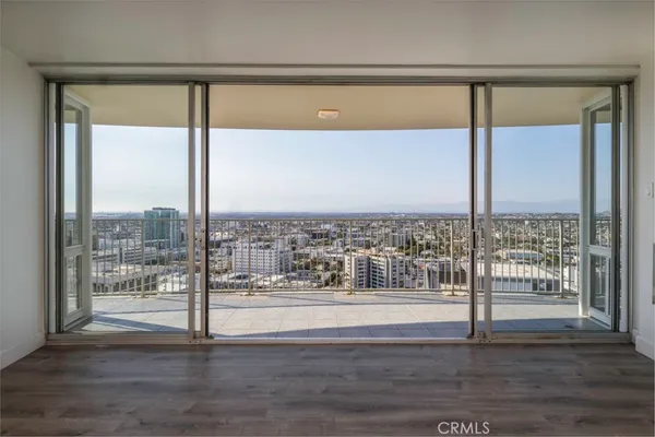 $730,000 | 700 East Ocean Boulevard, Unit 3102, Long Beach, CA 90802
