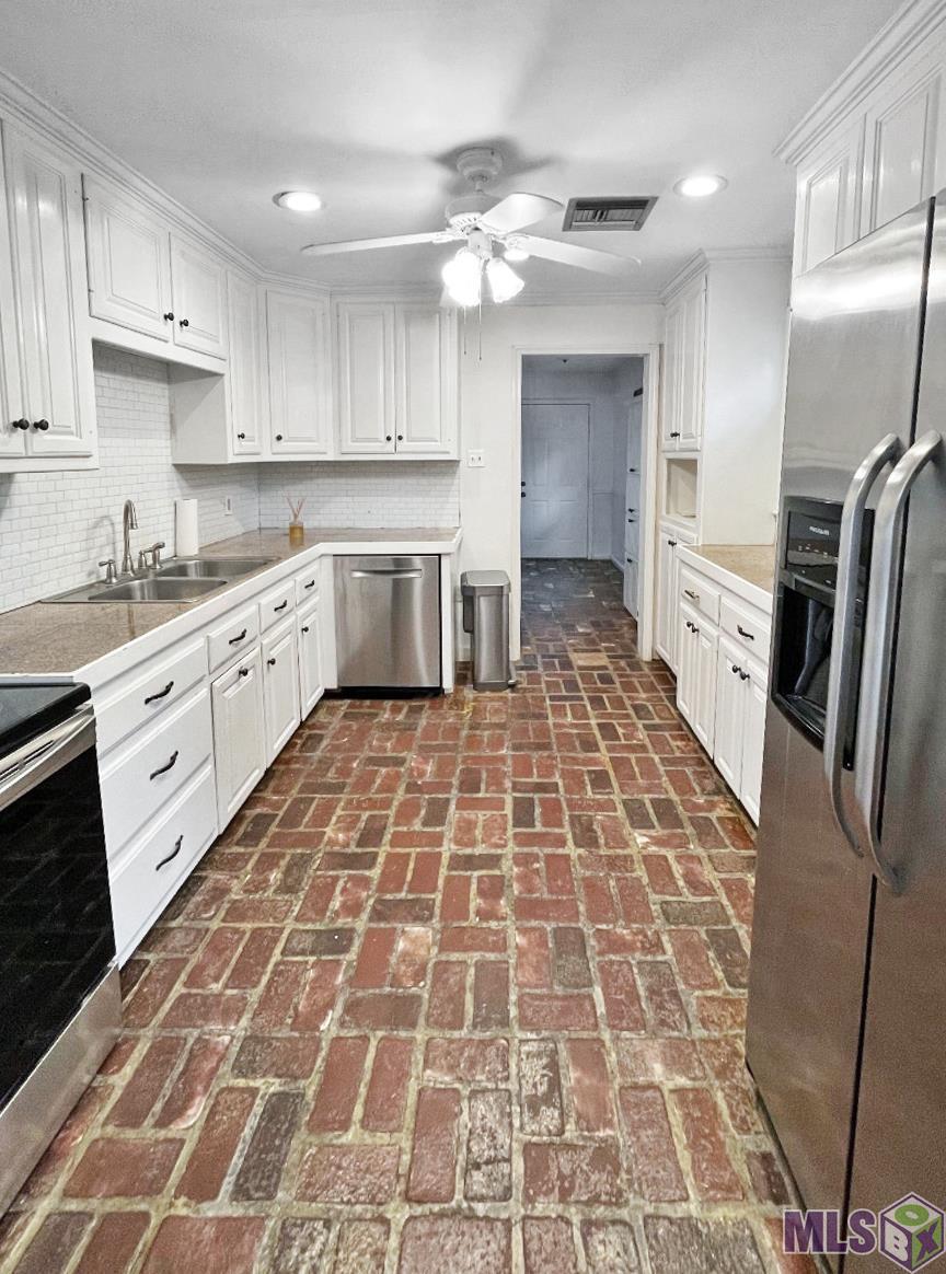 4558 Tupello Street Baton Rouge, LA 70808 - Photo 3 of 17