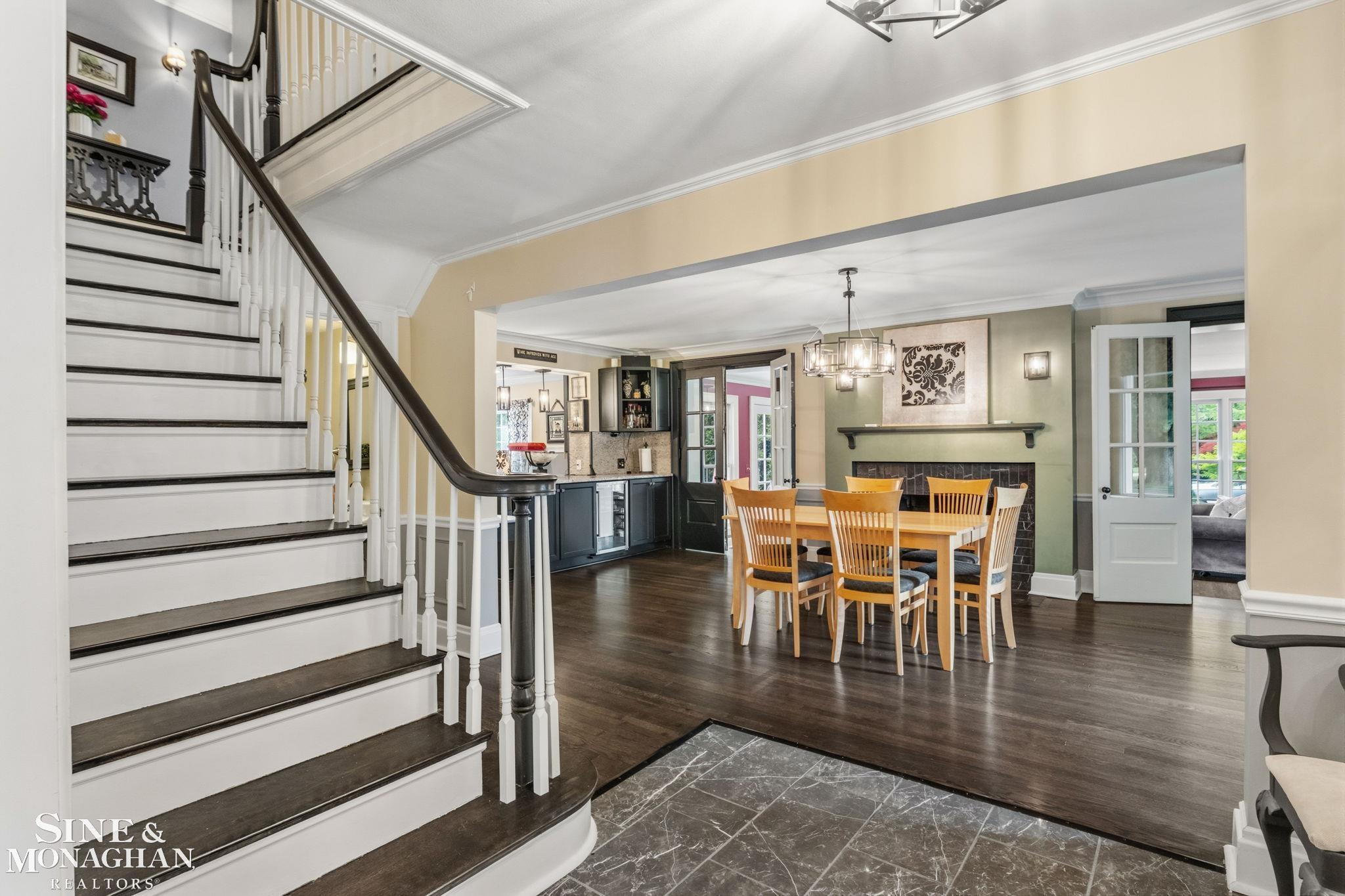 580 Hampton Road Grosse Pointe Woods, MI 48236 - Photo 7 of 77