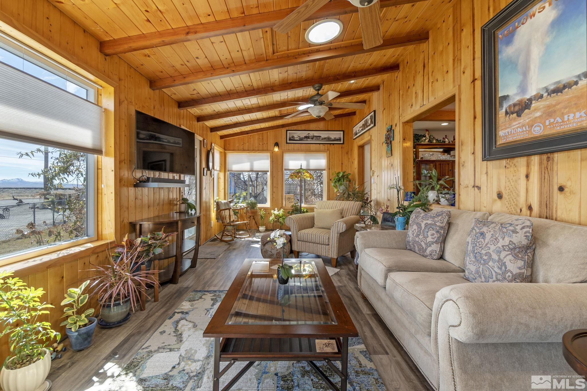 525 Main Street Gerlach, NV 89412 - Photo 2 of 40 a living room with furniture