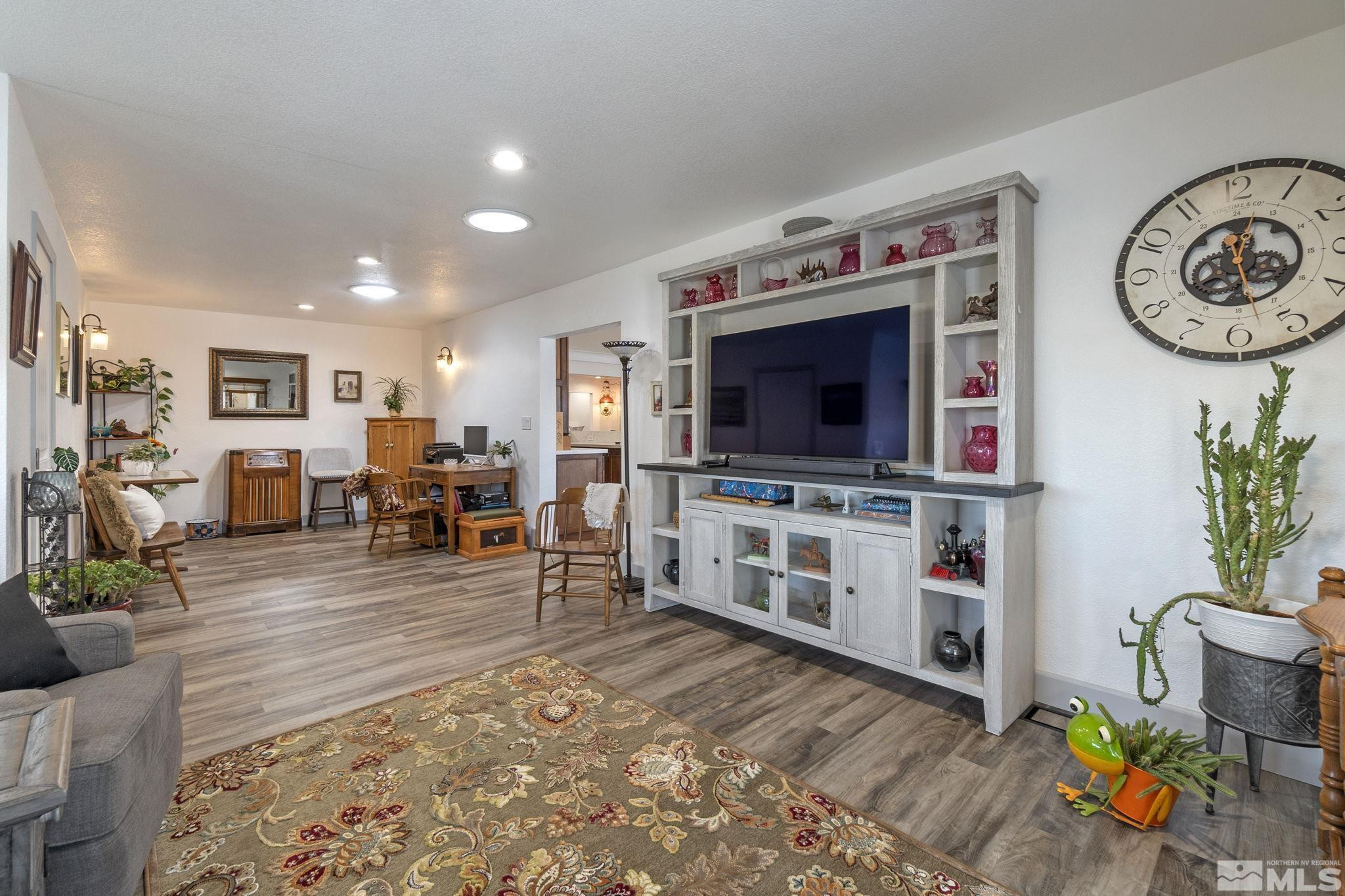 525 Main Street Gerlach, NV 89412 - Photo 25 of 40 a living room with furniture and a flat screen tv