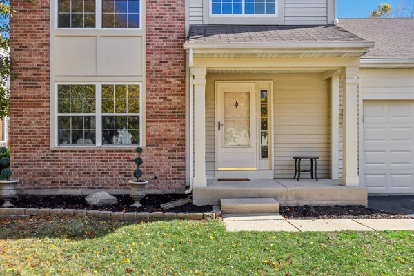 $459,900 | 2060 Lyndhurst Lane, Aurora, IL 60503
