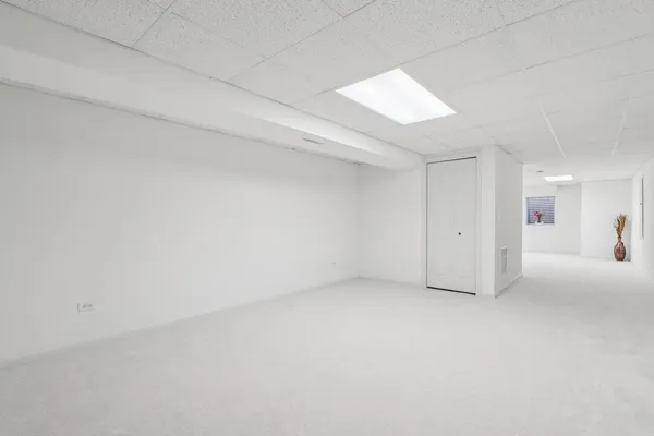 $459,900 | 2060 Lyndhurst Lane, Aurora, IL 60503