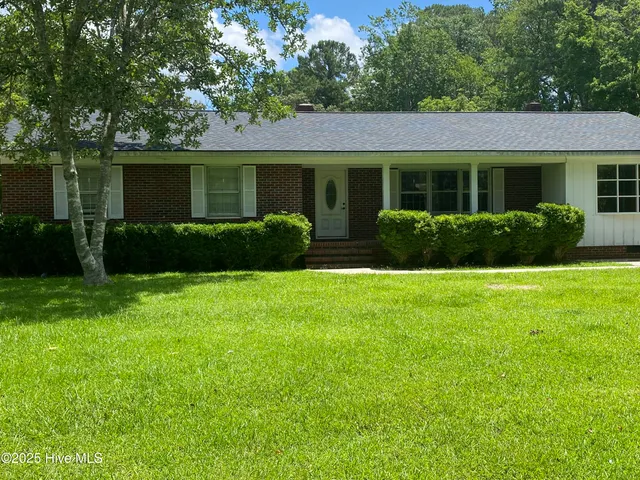 $375,000 | 5074 Market Street Extension North, Washington, NC 27889