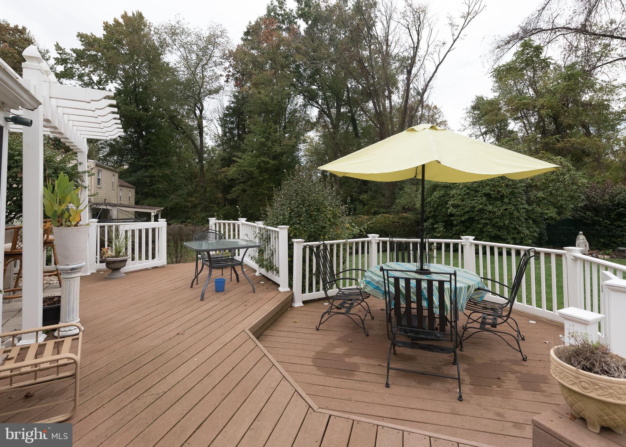 672 Glen Road Warminster, PA 18974 - Photo 6 of 26 Gallery Image 6