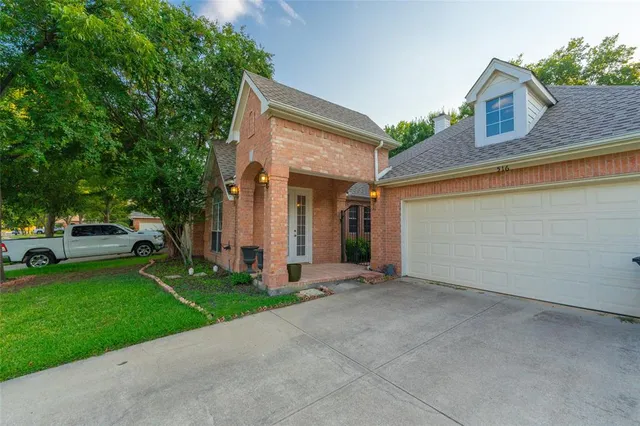 $2,800 | 516 Arcadia Drive, Keller, TX 76248