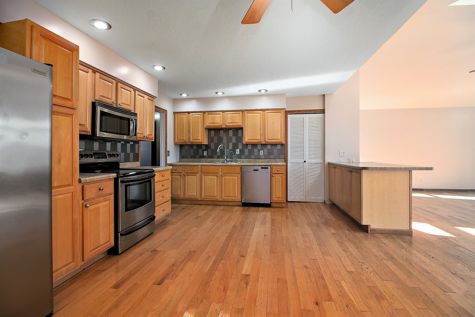 230 Meadows Road South Bourbonnais, IL 60914 - Photo 5 of 20