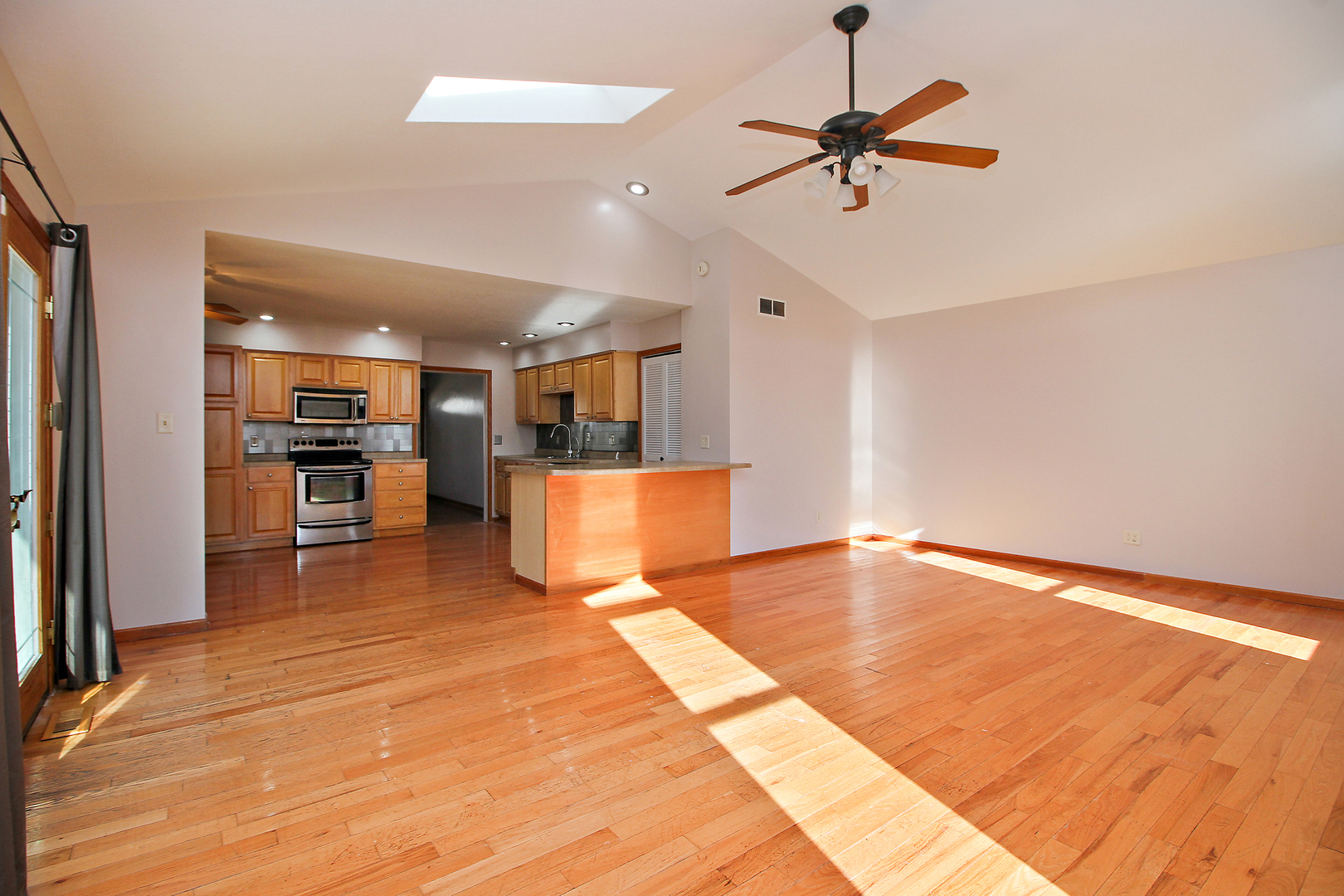 230 Meadows Road South Bourbonnais, IL 60914 - Photo 9 of 20