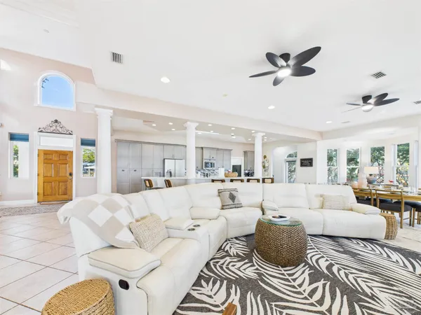 $2,399,000 | 39 Mariners Lane, Mary Esther, FL 32569