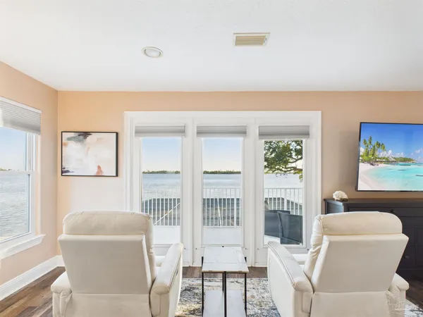 $2,399,000 | 39 Mariners Lane, Mary Esther, FL 32569