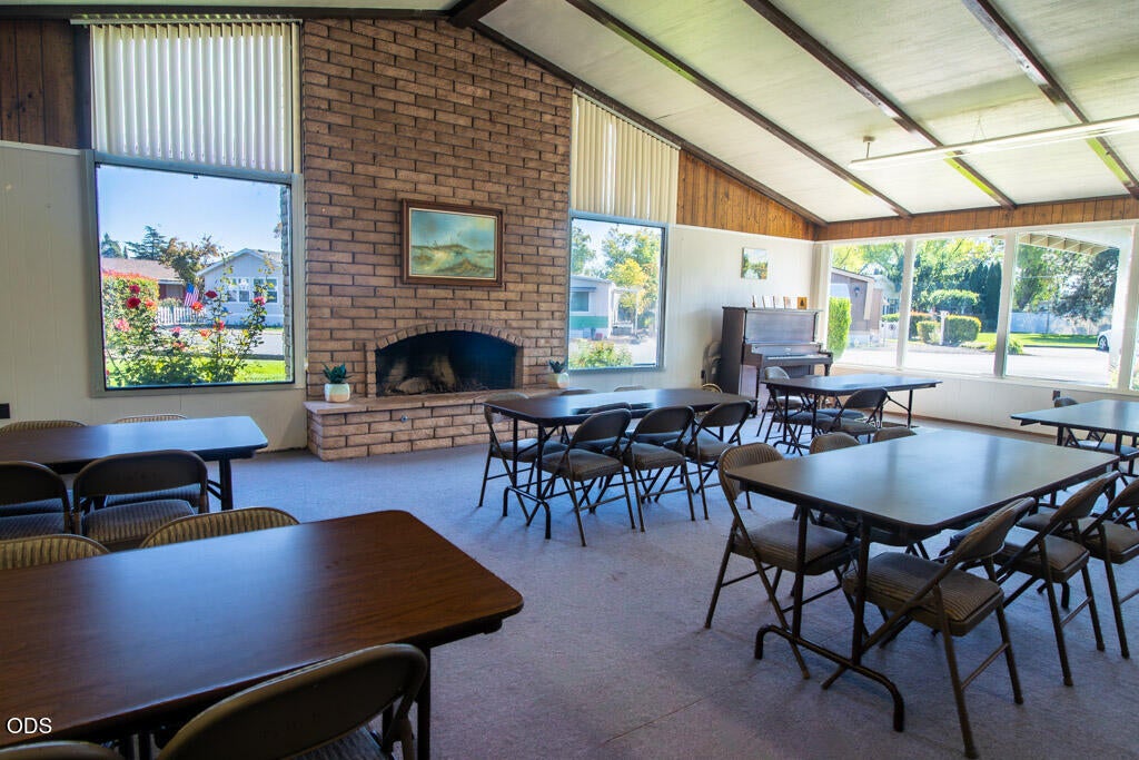 2385 Table Rock Road, Unit SPC 109 Medford, OR 97501 - Photo 18 of 21 Gallery Image 18