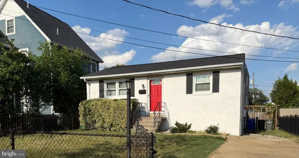 $3,500 | 2001 South Lorton Street, Arlington, VA 22204