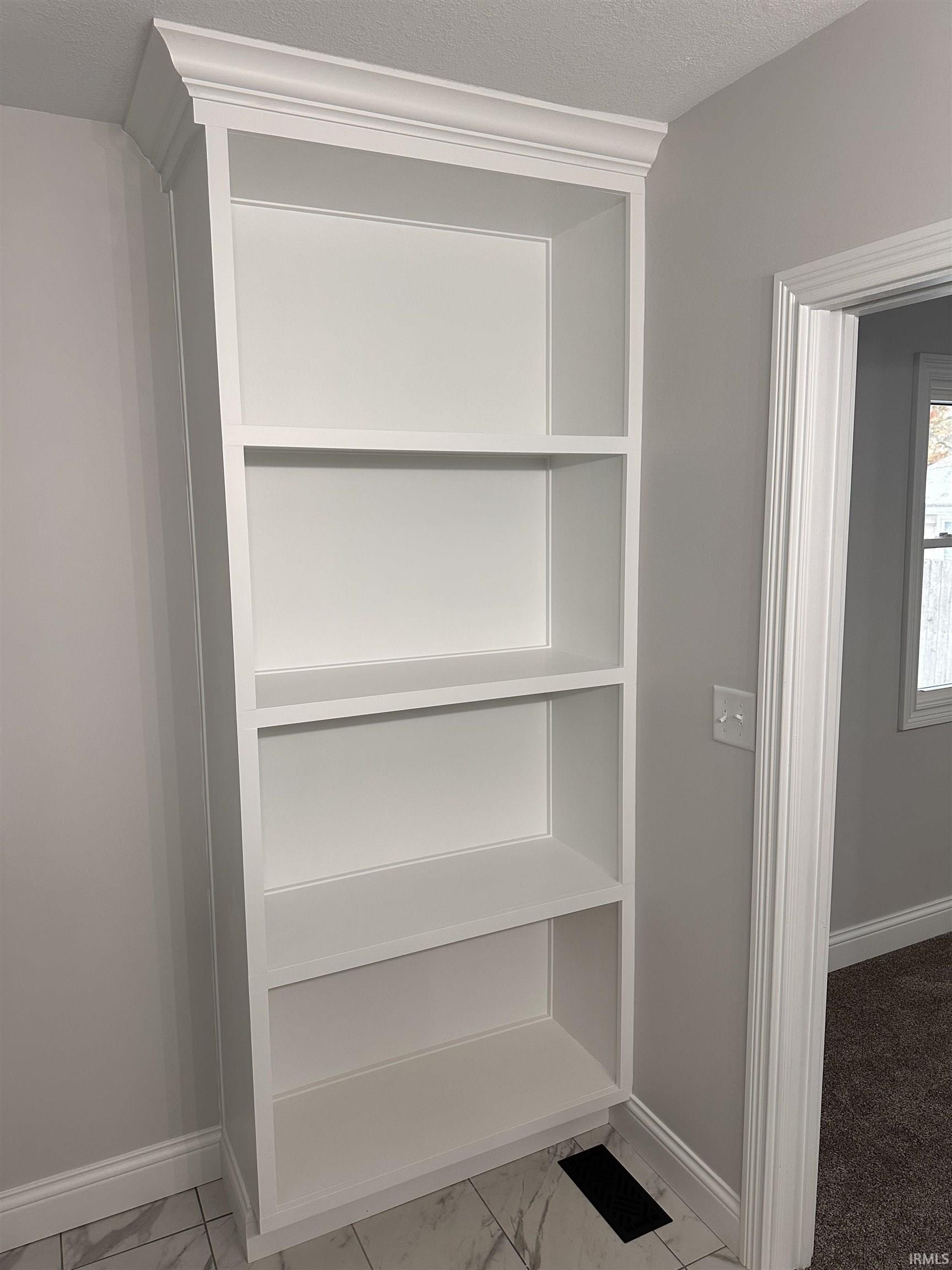 1305 North Greenbriar Road Muncie, IN 47304 - Photo 19 of 21