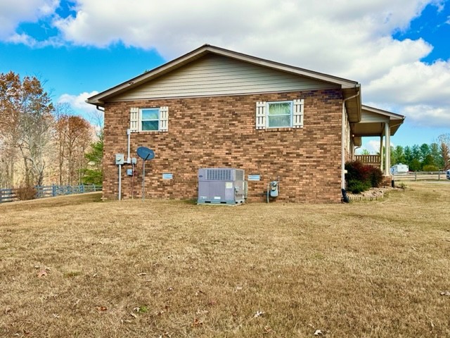 206 Bell Road Crossville, TN 38571 - Photo 2 of 20