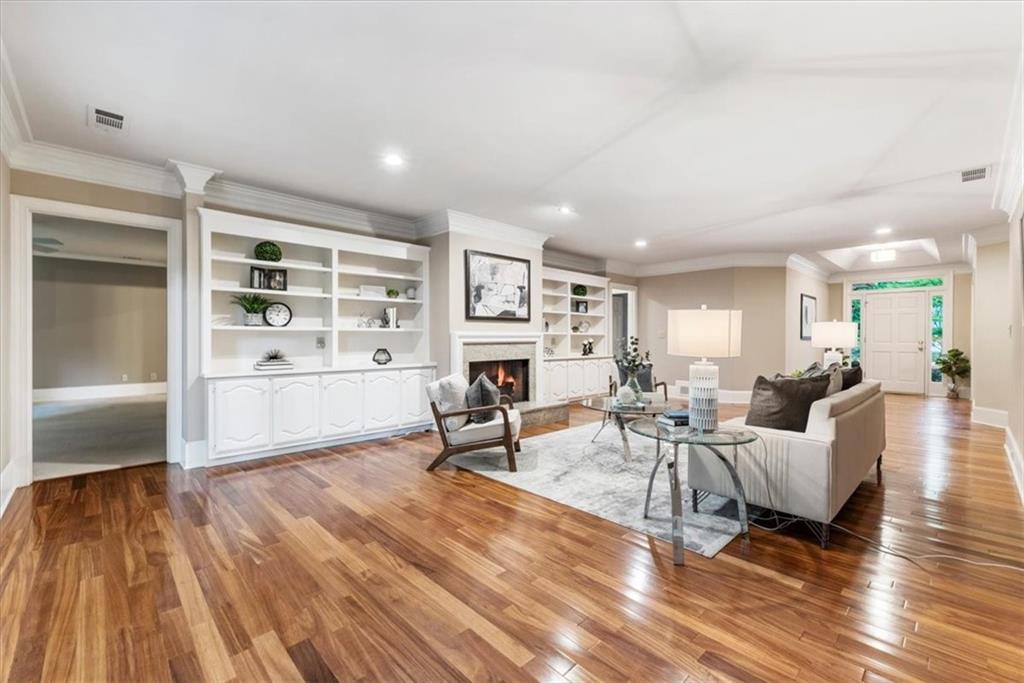 565 Flying Scot Way Alpharetta, GA 30005 - Photo 9 of 33